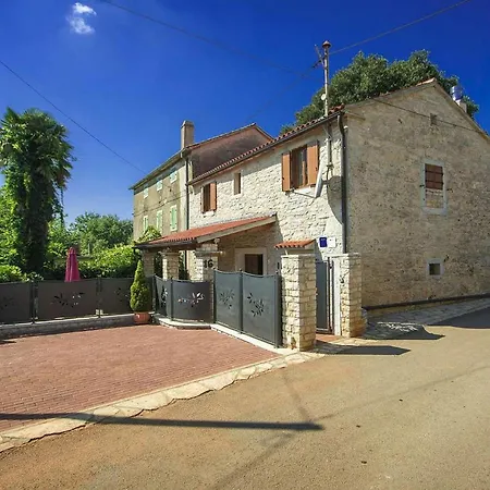 Casa Nadija Holiday home